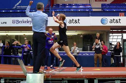 malcolm richards sets indoor marathon WR