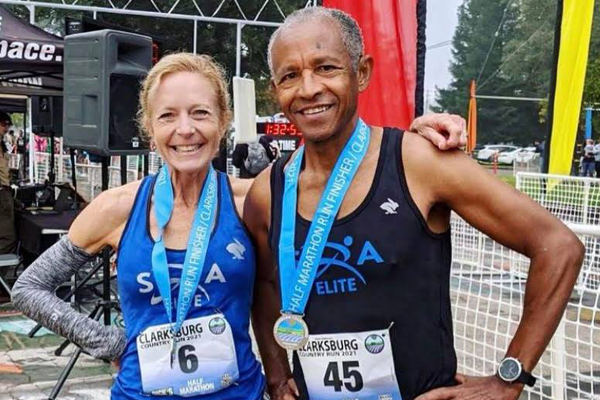 Jen Hitchings and Jacob Nur 2022 USATF PacificRoad Racing Recognition Awardees